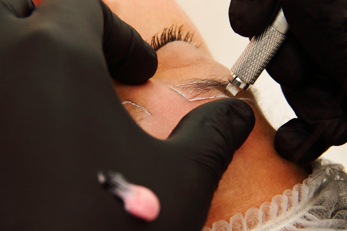 Eyebrow microblading procedure, salon